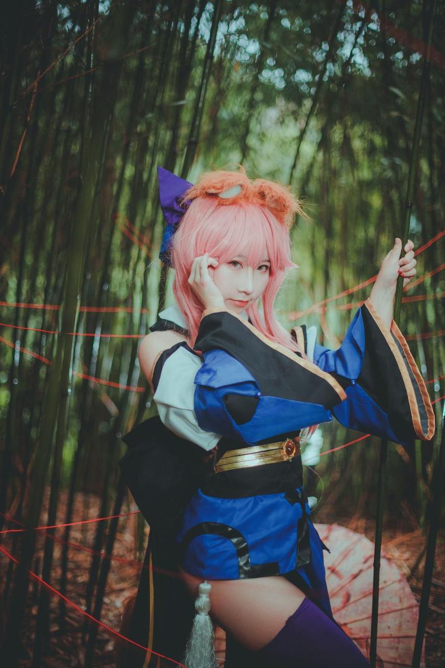 身为Cosplayer必备的精华图集，从从从从鸾免费cos作品一网打尽