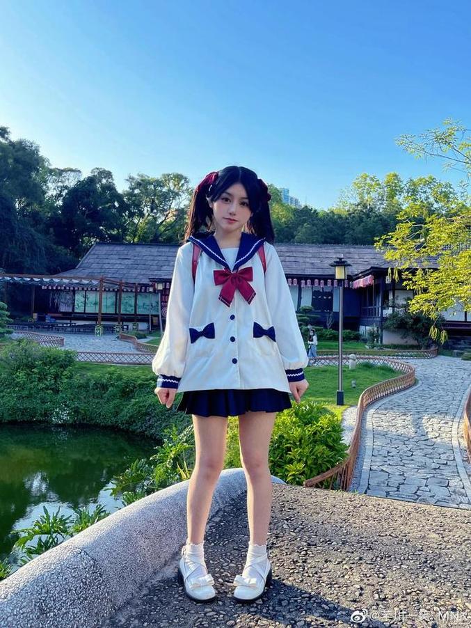 芊川一笑小红帽图集：摄影艺术的杰出图包