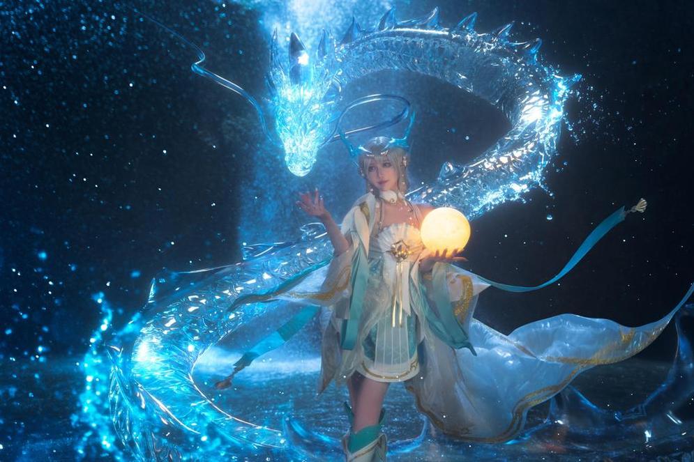 车模大魔王露儿简介：摄影天才的杰作
