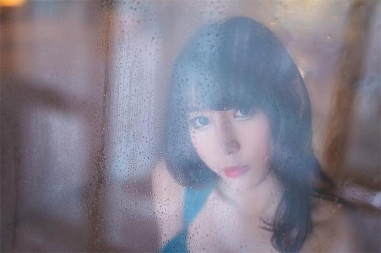 小酥酱微博带你体验cosplay的魅力，快来看照片吧