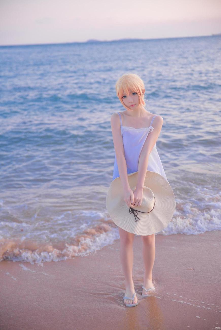 星之迟迟柴郡cos：伴着樱花的飘落，唯美的原图来袭