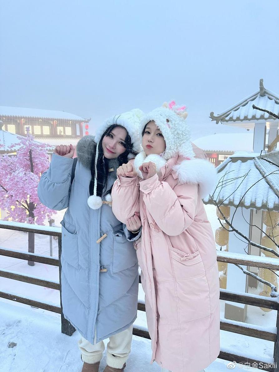 白金Saki录屏：独家合集cosplay图片分享