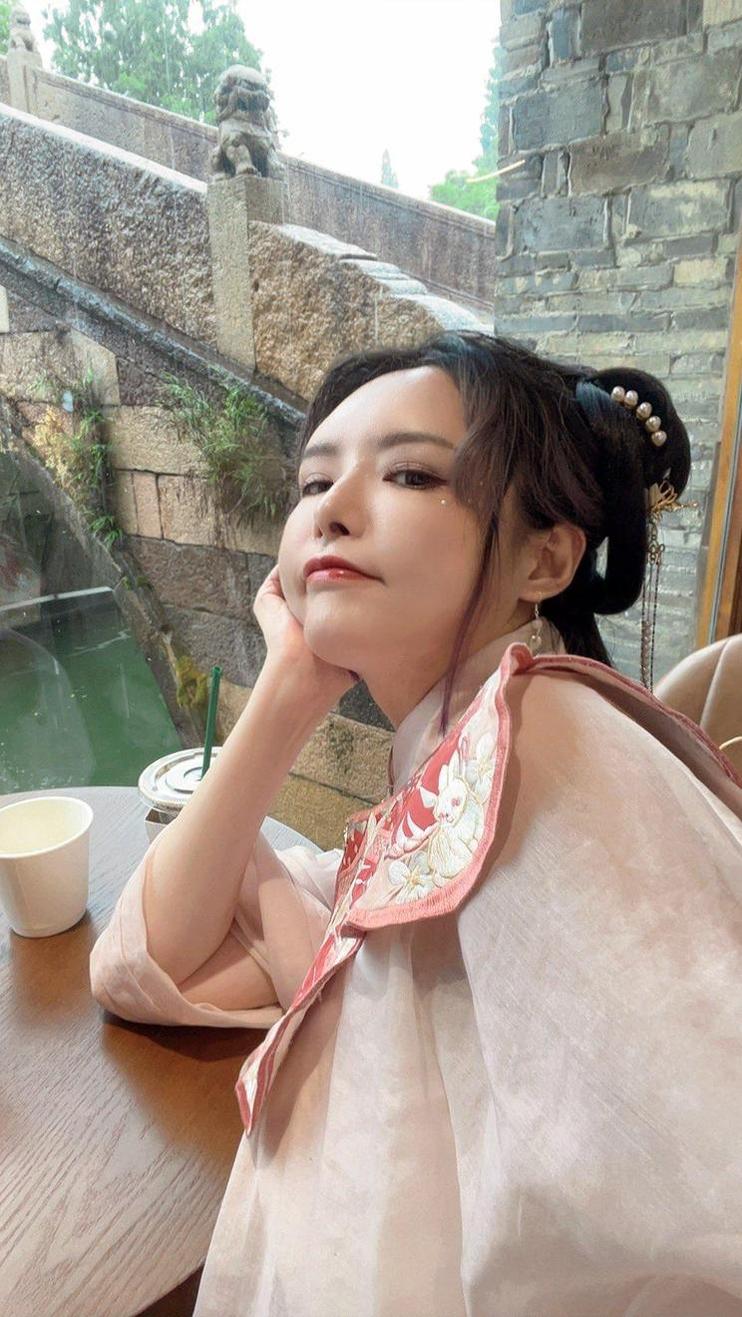 秋与柯基合集：萌宠图包大合集