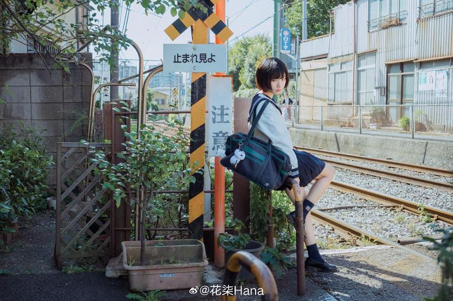 花柒Hana最新更新，让你第一时间欣赏她的杰作