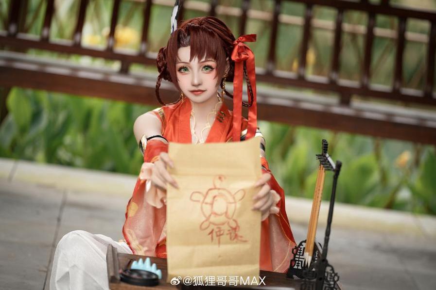 薄墨锦狐三笑，精美图片诱惑吗？